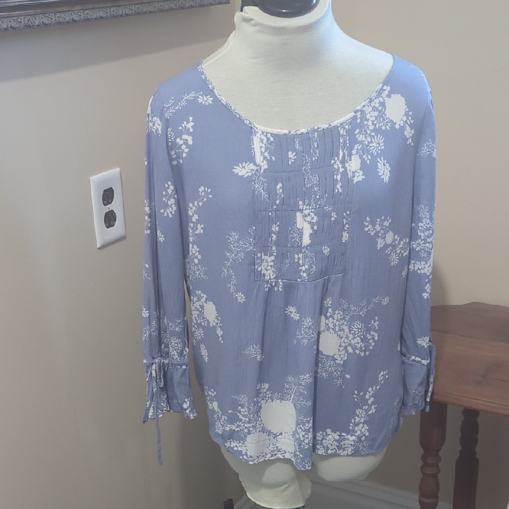 Caslon blue and white floral blouse, size M